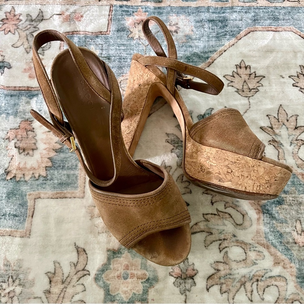 Gucci Platform 70’s Style Suede Platform Sandals